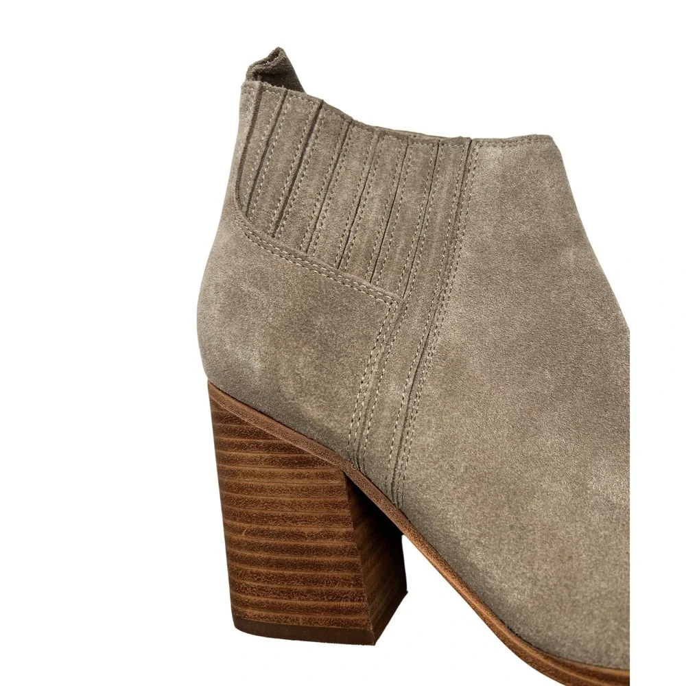 Marc Fisher LTD Yale‎ Ankle Boots Women 6.5 Grey Suede Excellent Point Toe Block